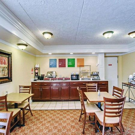 Comfort Inn Near Martinsville Speedway Екстериор снимка
