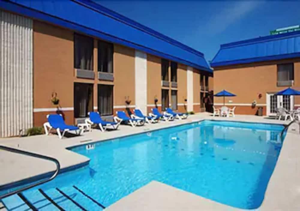 Comfort Inn Near Martinsville Speedway Екстериор снимка