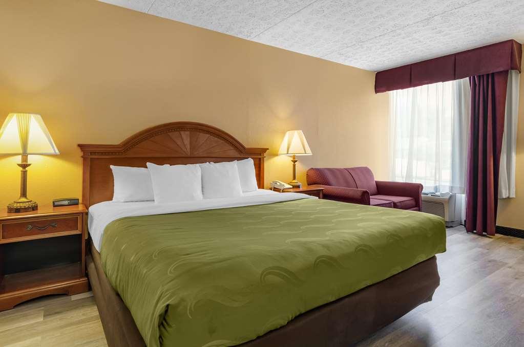 Comfort Inn Near Martinsville Speedway Стая снимка