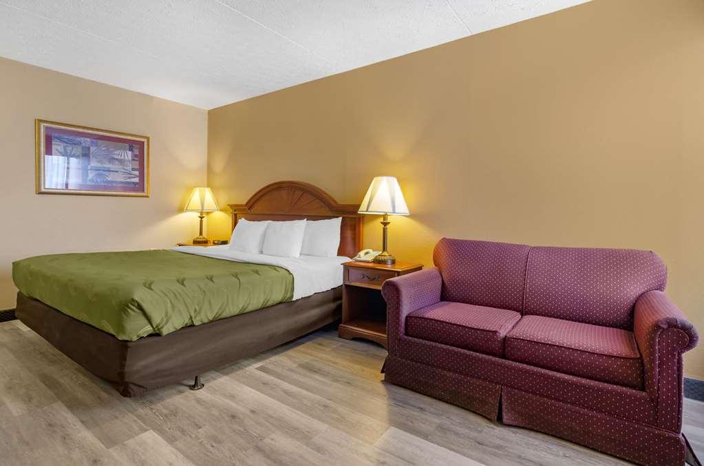 Comfort Inn Near Martinsville Speedway Стая снимка