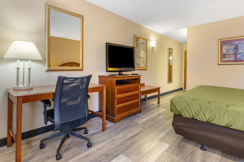 Comfort Inn Near Martinsville Speedway Стая снимка