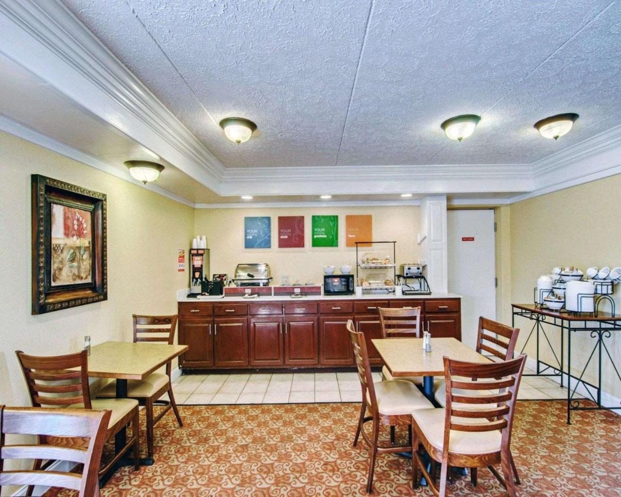 Comfort Inn Near Martinsville Speedway Екстериор снимка