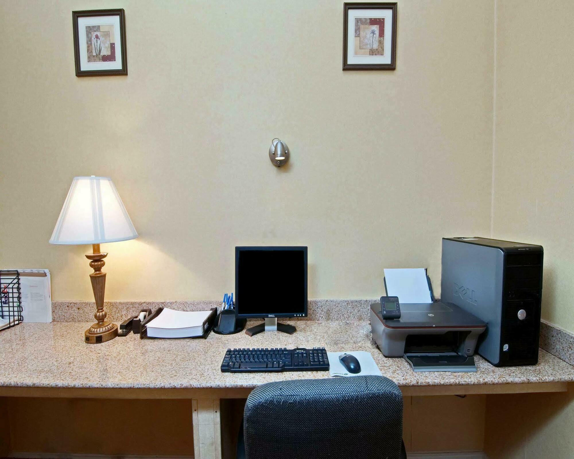 Comfort Inn Near Martinsville Speedway Екстериор снимка
