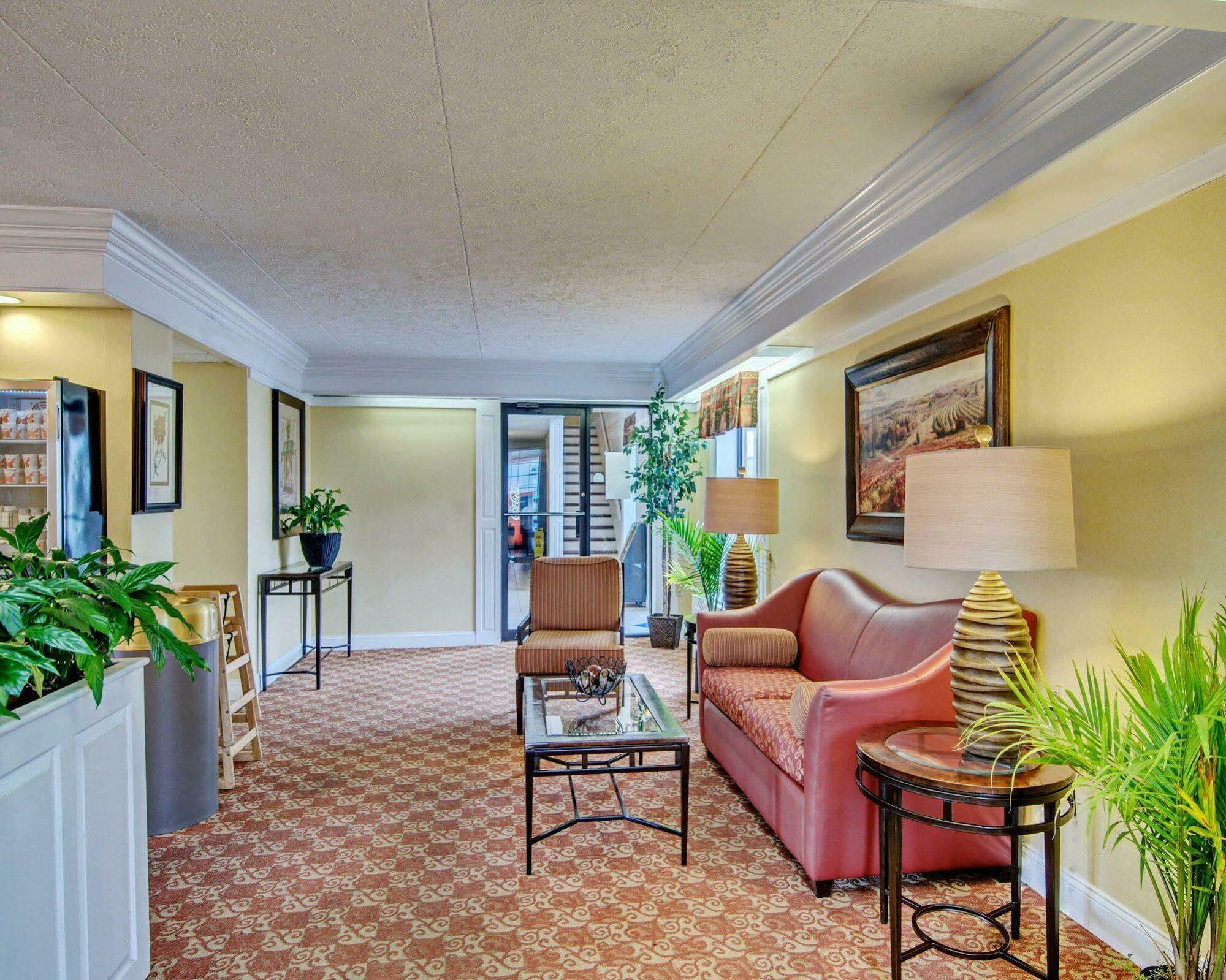 Comfort Inn Near Martinsville Speedway Екстериор снимка