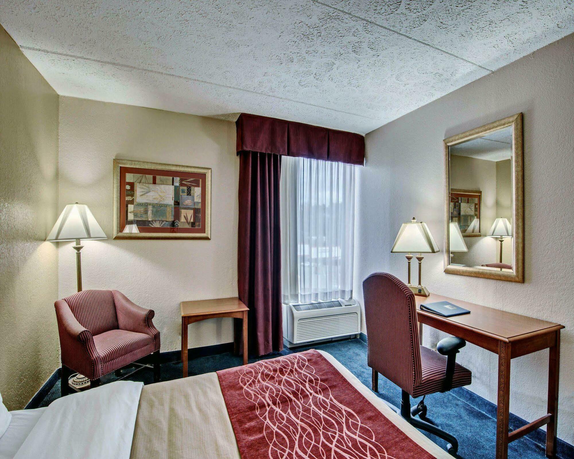 Comfort Inn Near Martinsville Speedway Екстериор снимка